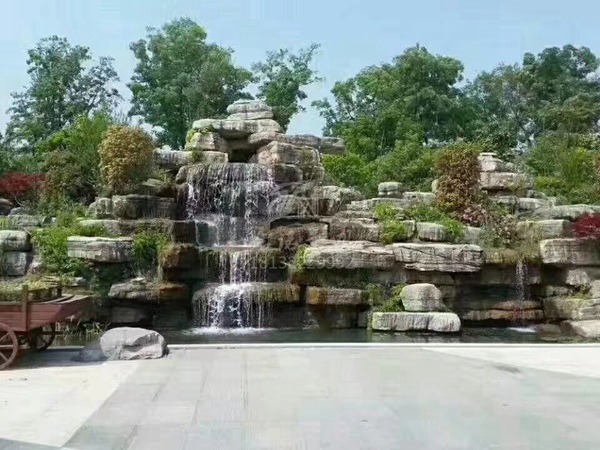 音樂噴泉公司，北京噴泉公司，噴泉設(shè)計(jì)公司，音樂噴泉廠家，噴泉施工廠家，噴泉設(shè)備生產(chǎn)廠家，保定噴泉公司，音樂噴泉廠，音樂噴泉，仿木欄桿，仿木欄桿廠家，水泥欄桿廠家，混凝土仿木樁，仿木樁廠家，塑石假山，塑石假山公司，水泥假山施工公司