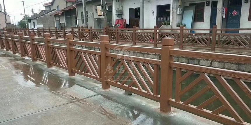 萬字型仿木欄桿